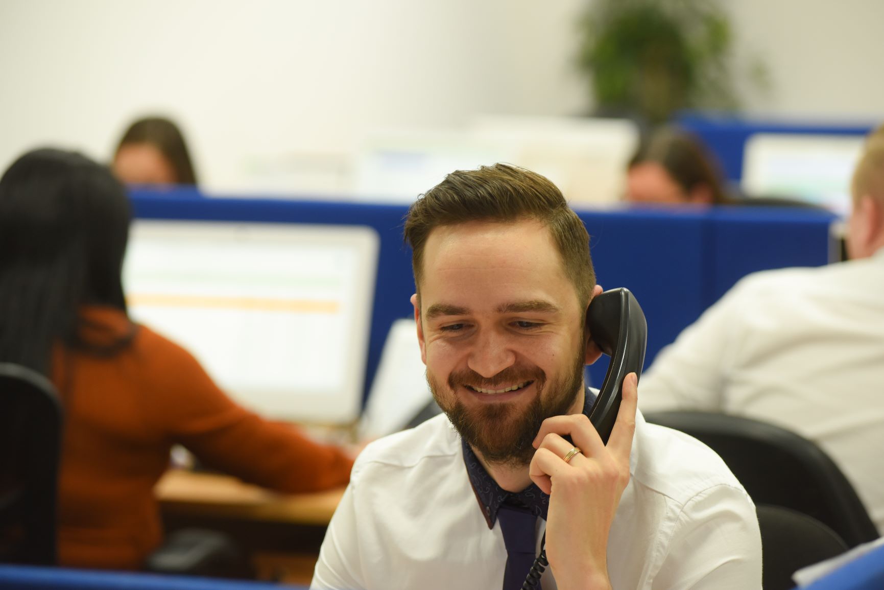 The Advantages of Using Telemarketing in Your B2B Marketing Strategy